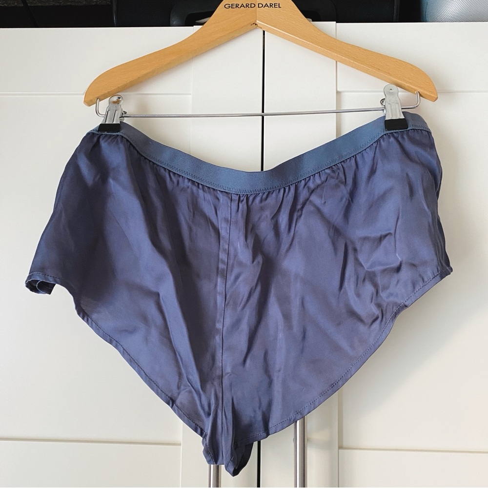 By Anthropologie micro sleep shorts - Picture 4 of 4